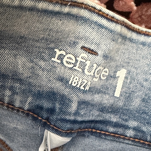Refuge High Rise Light Blue Jeans - Picture 8 of 13